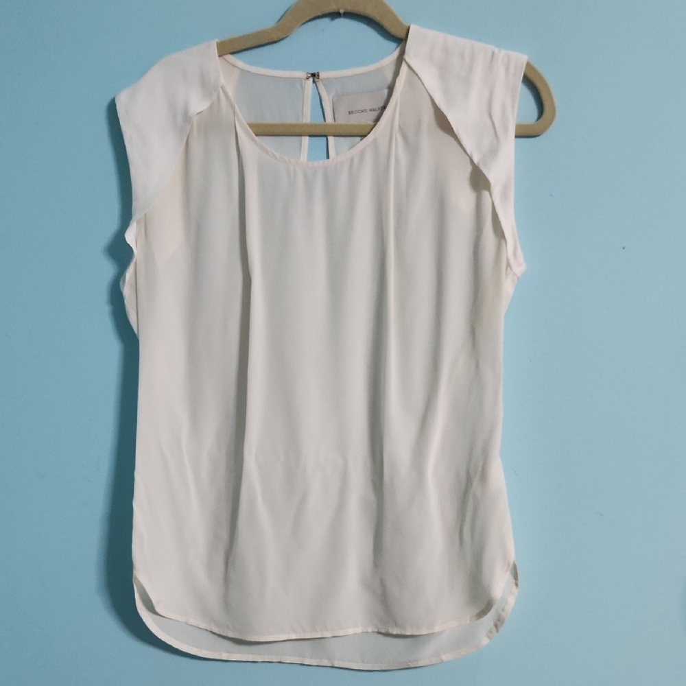 Brochu Walker White Sleeveless Relaxed Blouse